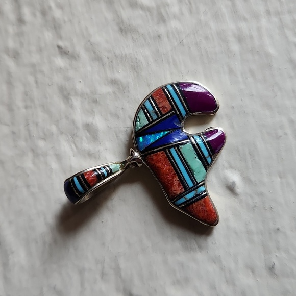 Amazing Vintage Native American Inlaid Bear Pendant 💙🐻💜 - Picture 8 of 16